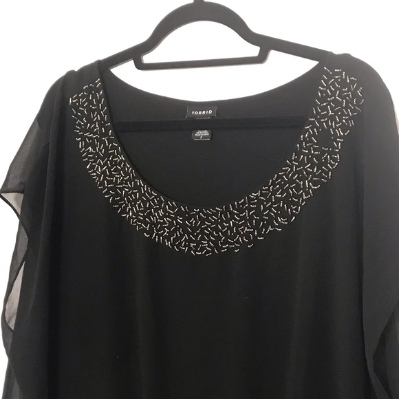 GORGEOUS BLACK CHIFFON EMBELLISHED TOP - Picture 3 of 16